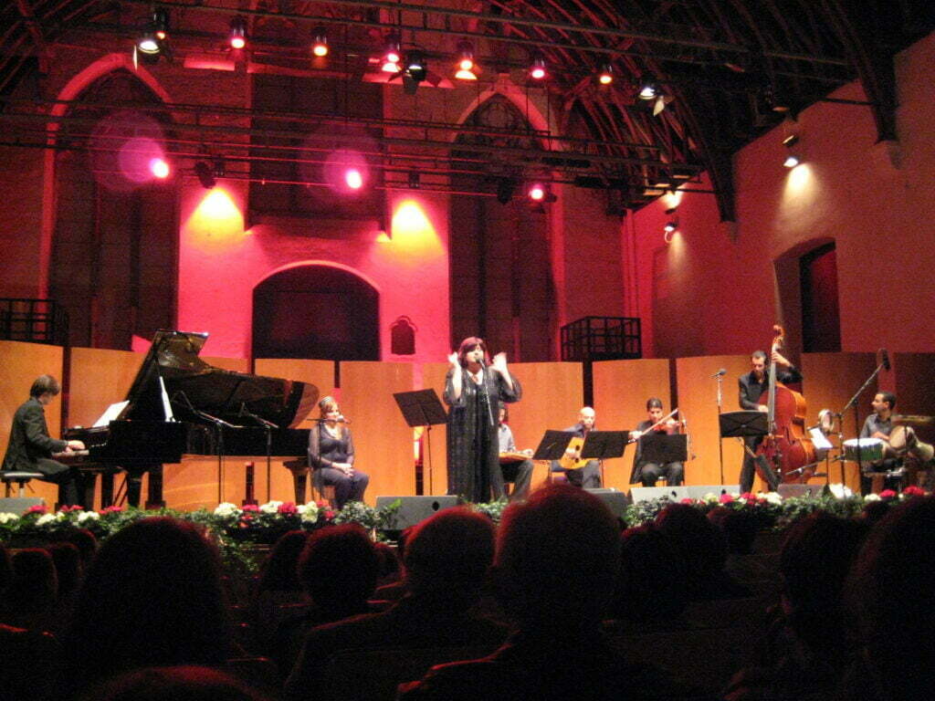 Jahida Wehbe live